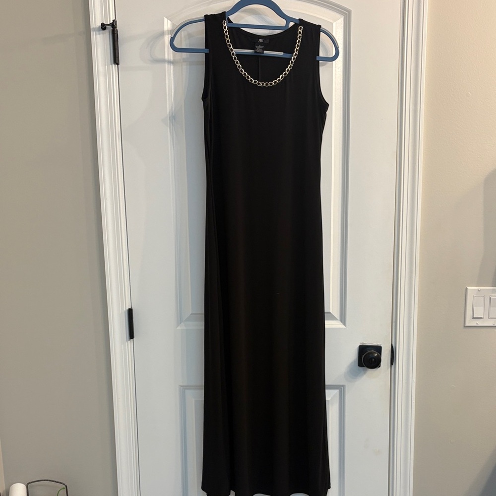 J.B.S. Elegant Black Maxi Dress with Chain Accent